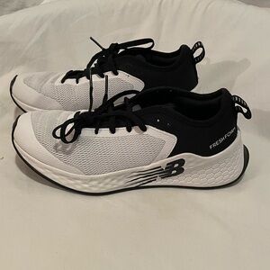 New Balance Fresh Foam Fast Black and White Athletic Shoes